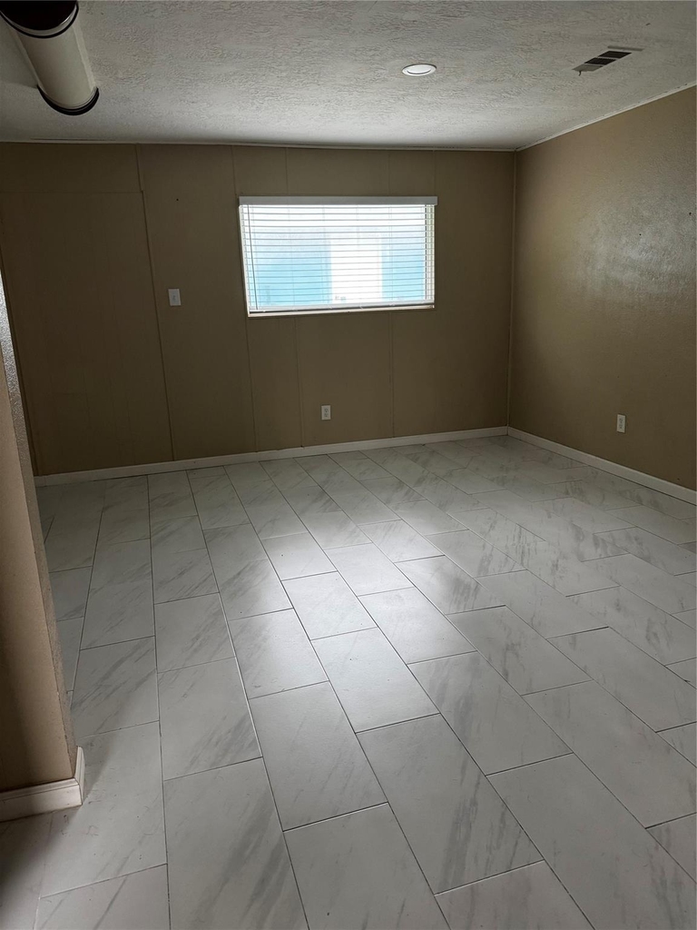 4515 7th Street - Photo 7