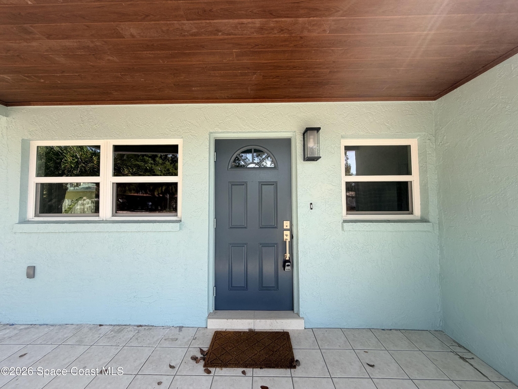 143 E Grant Avenue - Photo 1