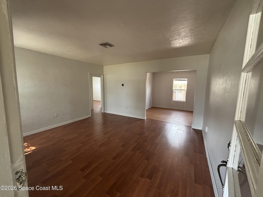 1320 S Atlantic Avenue - Photo 6