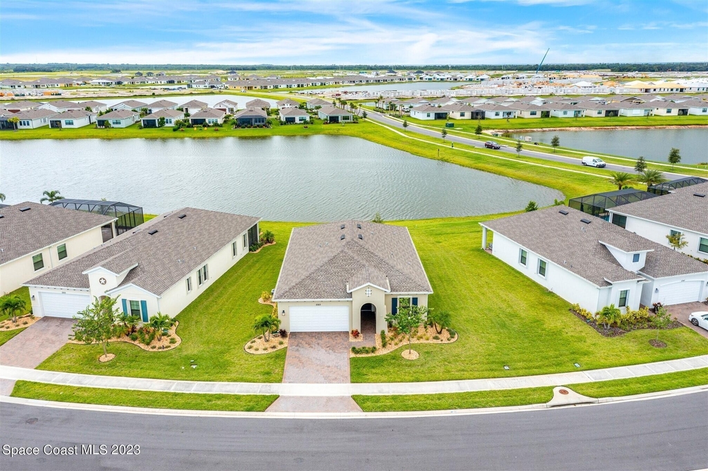 2323 Great Belt Circle - Photo 32