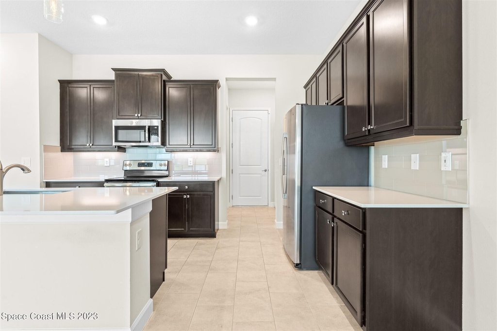 2323 Great Belt Circle - Photo 11