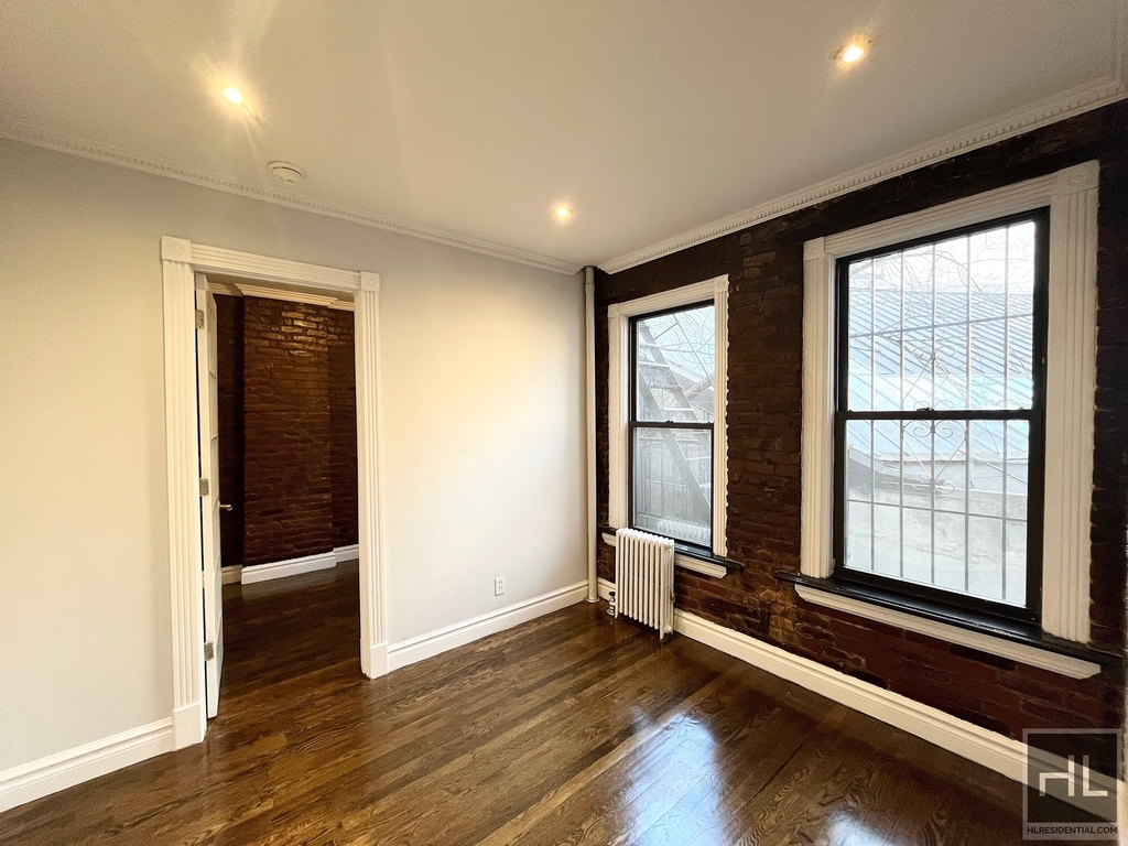 East 13th Street - Photo 3