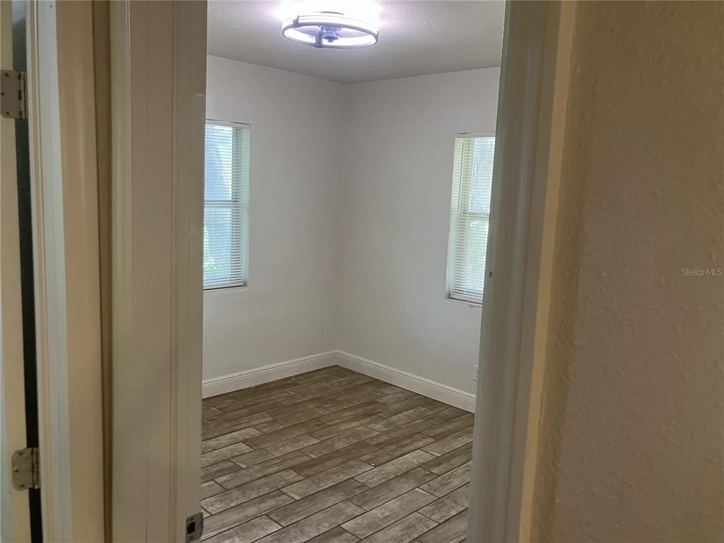 315 S Seminole Avenue - Photo 10