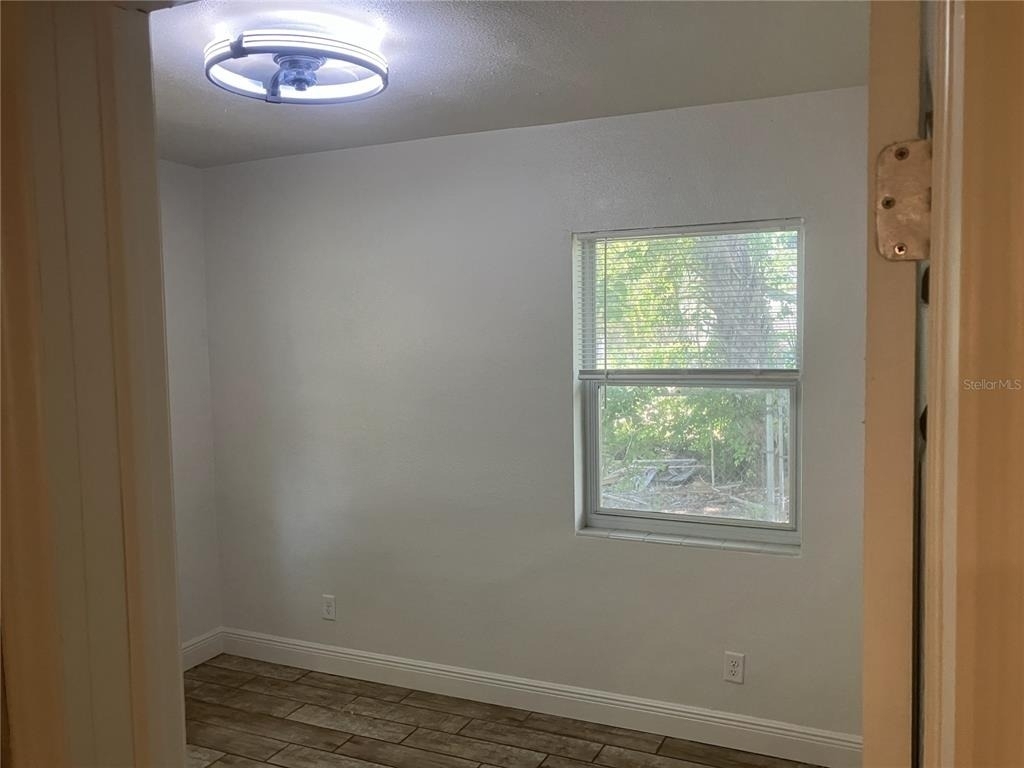 315 S Seminole Avenue - Photo 7