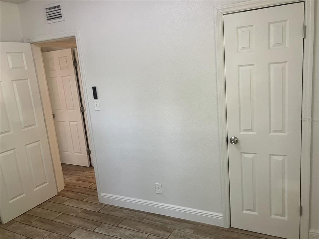 315 S Seminole Avenue - Photo 9