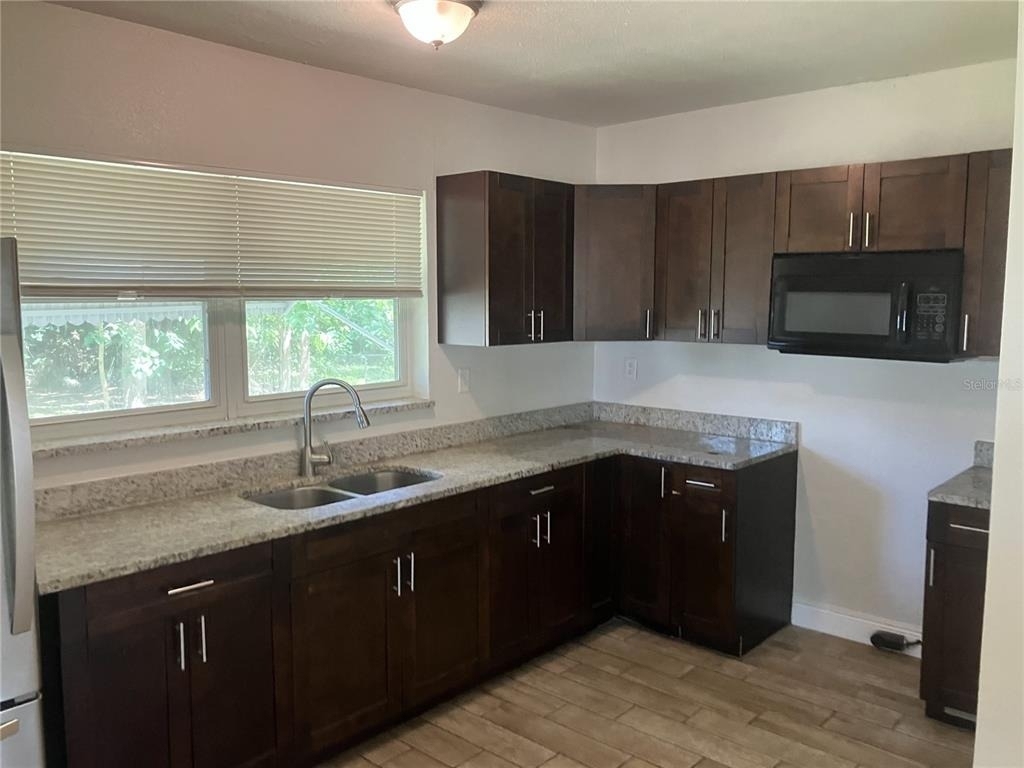 315 S Seminole Avenue - Photo 3