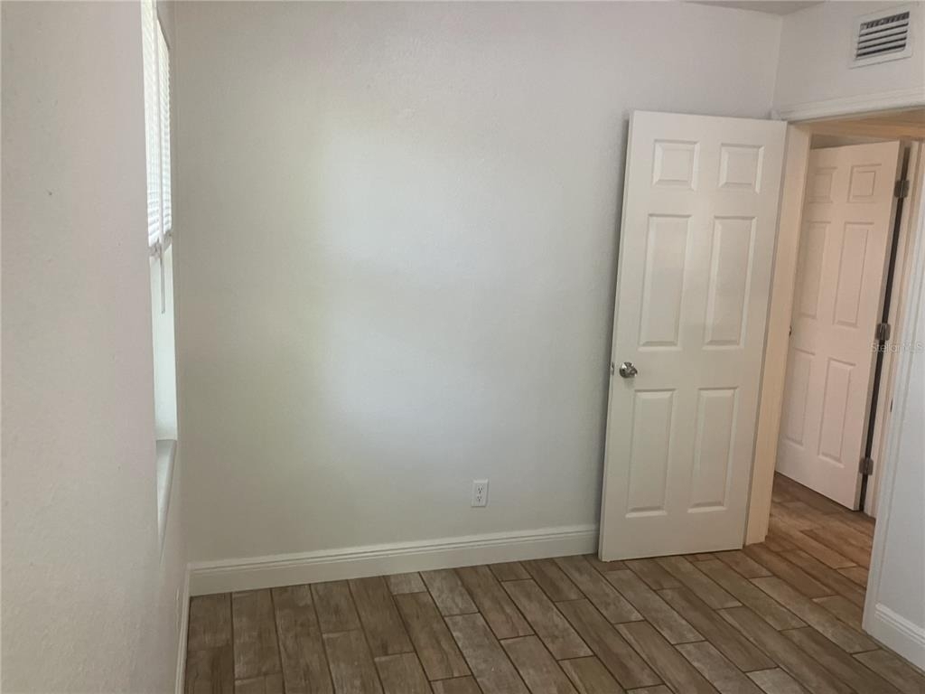 315 S Seminole Avenue - Photo 8