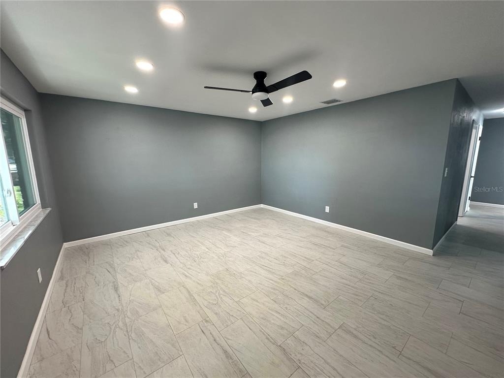740 16th Avenue Sw - Photo 2
