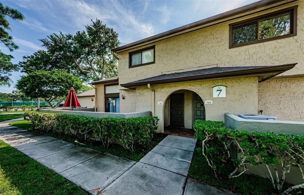 6262 142nd Avenue N - Photo 0