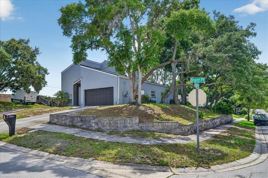 2000 Brent Place - Photo 60
