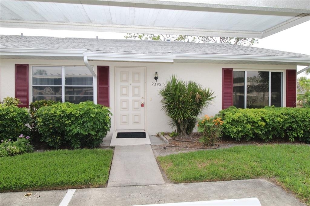 2345 Glenmore Circle - Photo 0