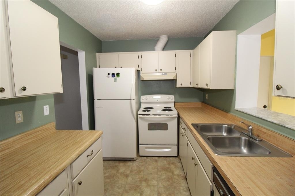 2345 Glenmore Circle - Photo 5