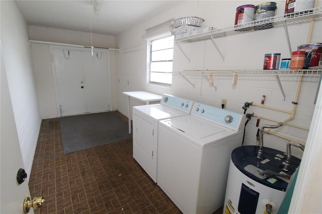 2345 Glenmore Circle - Photo 19
