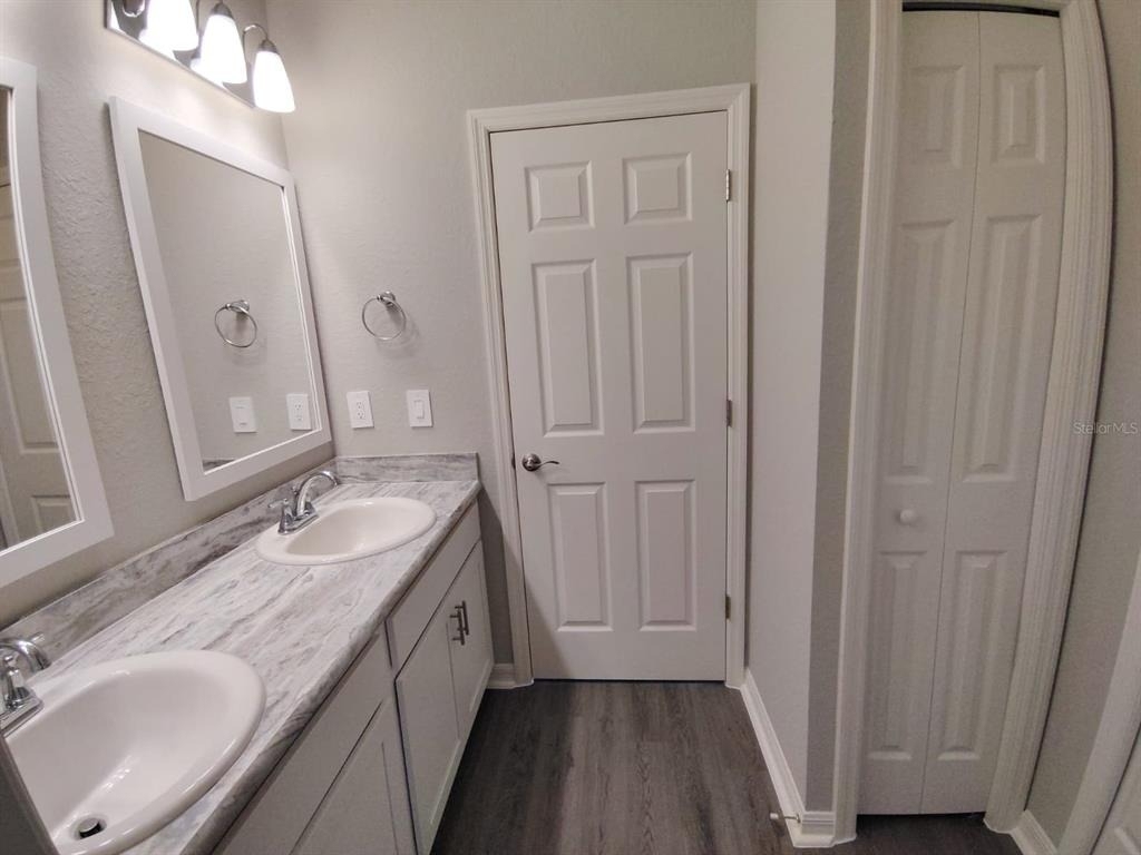1497 Fleur Drive - Photo 10