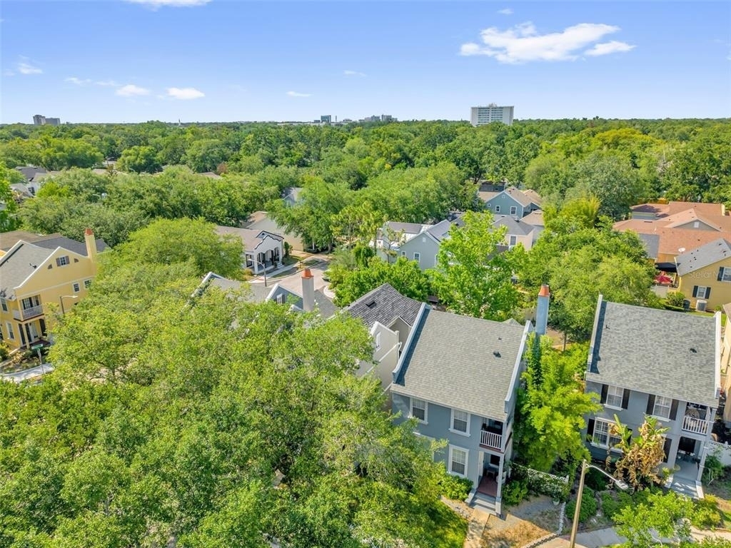 2165 Ridgewood Street - Photo 2