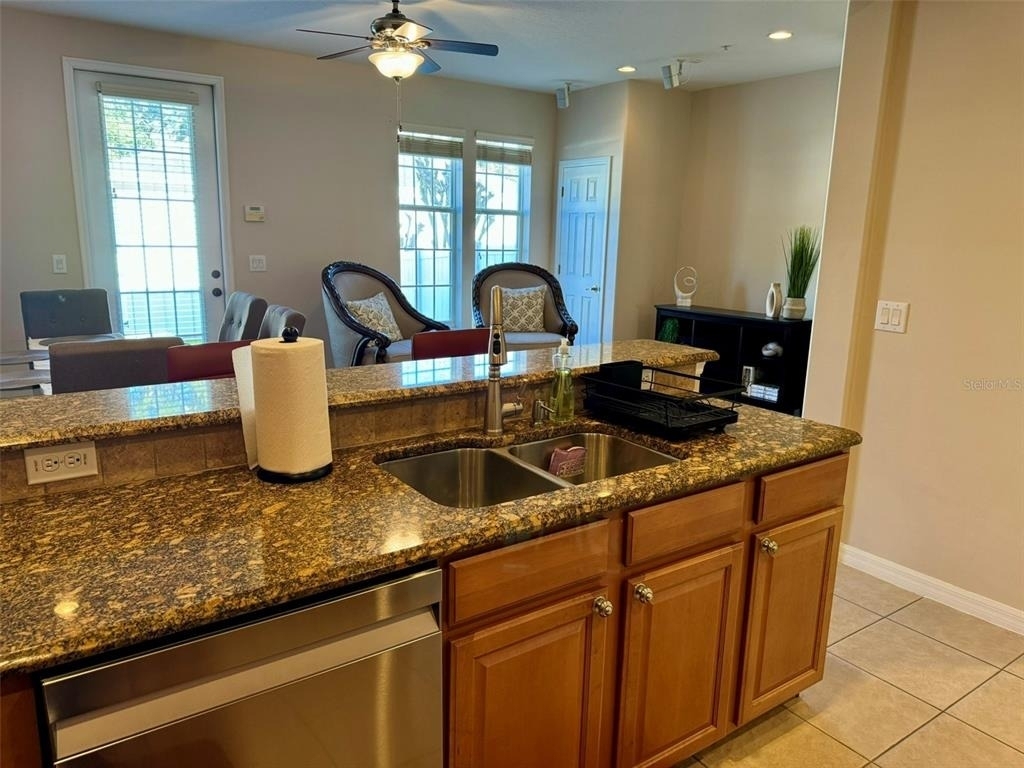 993 Juel Street - Photo 5