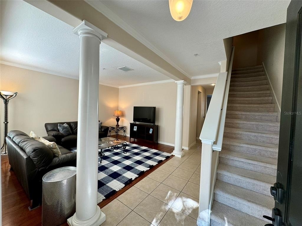 993 Juel Street - Photo 3