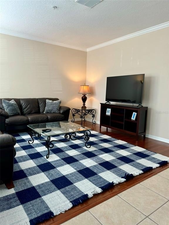 993 Juel Street - Photo 1