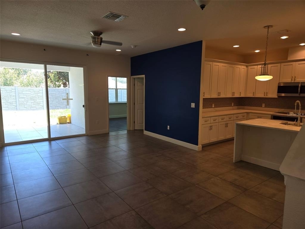 922 Centaury Drive - Photo 4