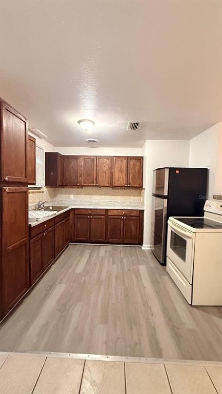1604 Woodlyn Drive - Photo 3