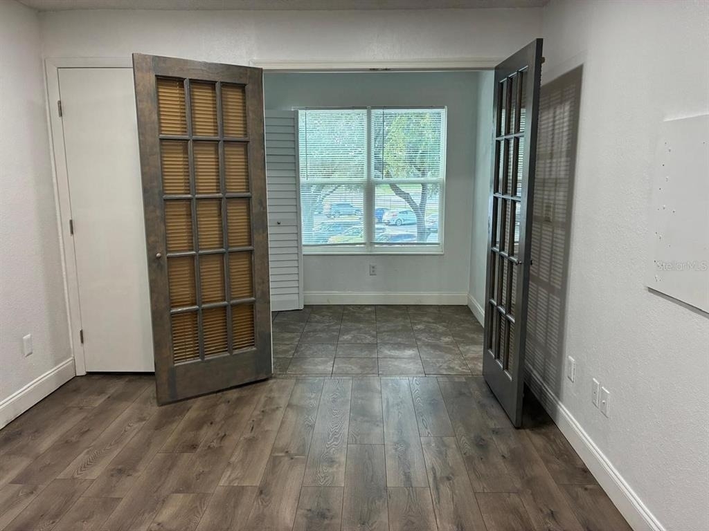 5701 Gatlin Avenue - Photo 10