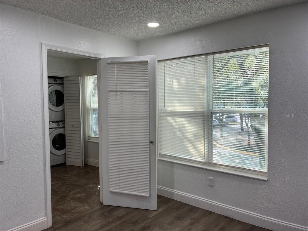 5701 Gatlin Avenue - Photo 6