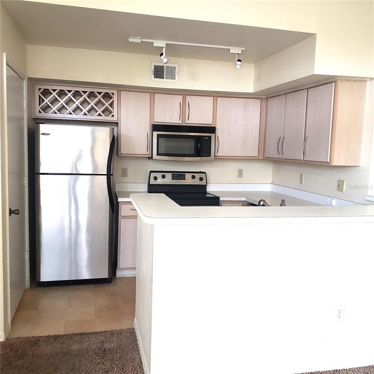 7280 Westpointe Boulevard - Photo 9