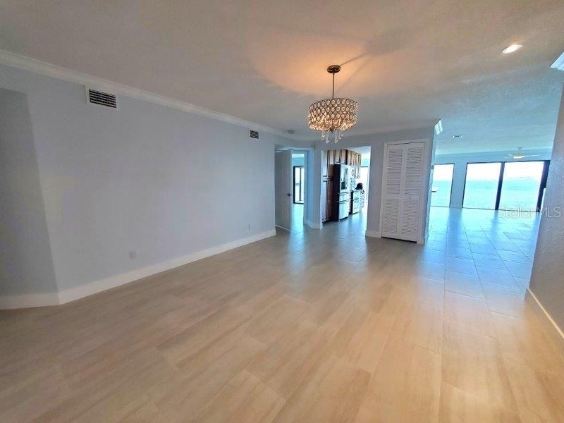 1600 W Marion Avenue - Photo 6