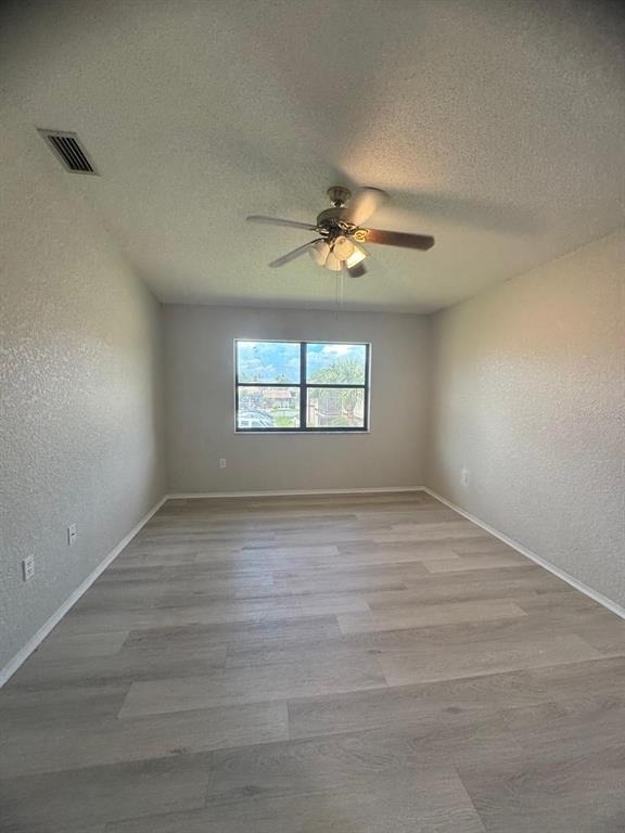 22441 Westchester Boulevard - Photo 17
