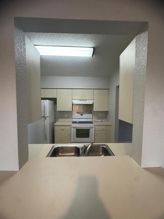 22441 Westchester Boulevard - Photo 10