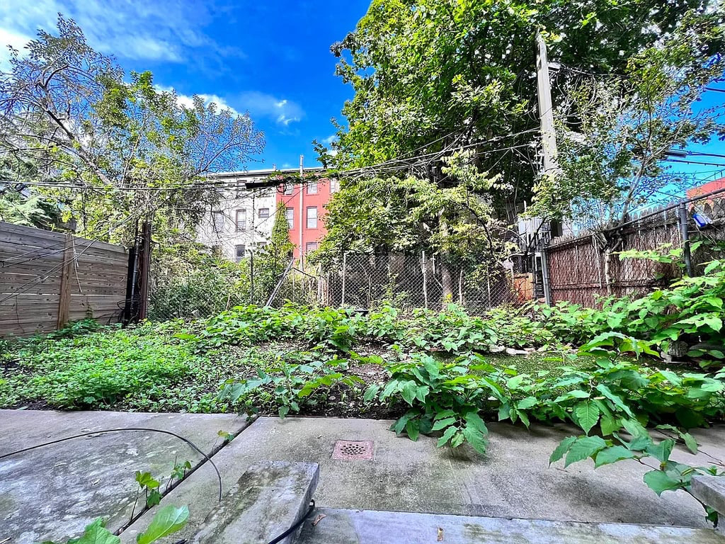 129 Putnam Avenue - Photo 13