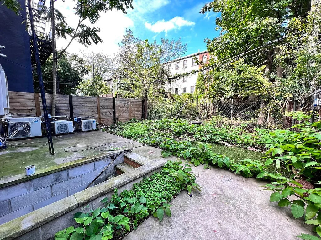 129 Putnam Avenue - Photo 14