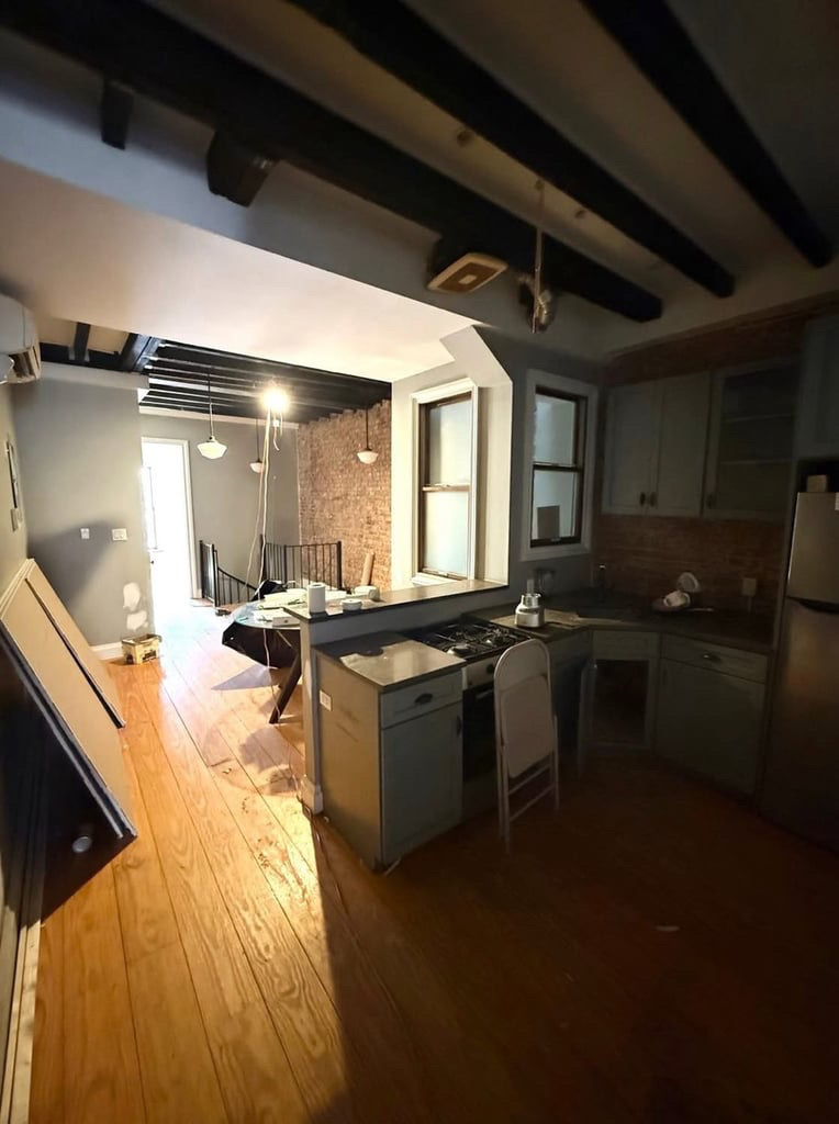 129 Putnam Avenue - Photo 2