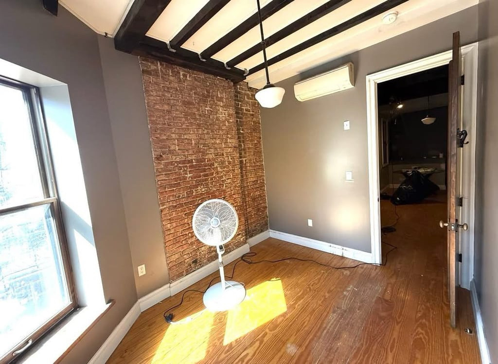 129 Putnam Avenue - Photo 1