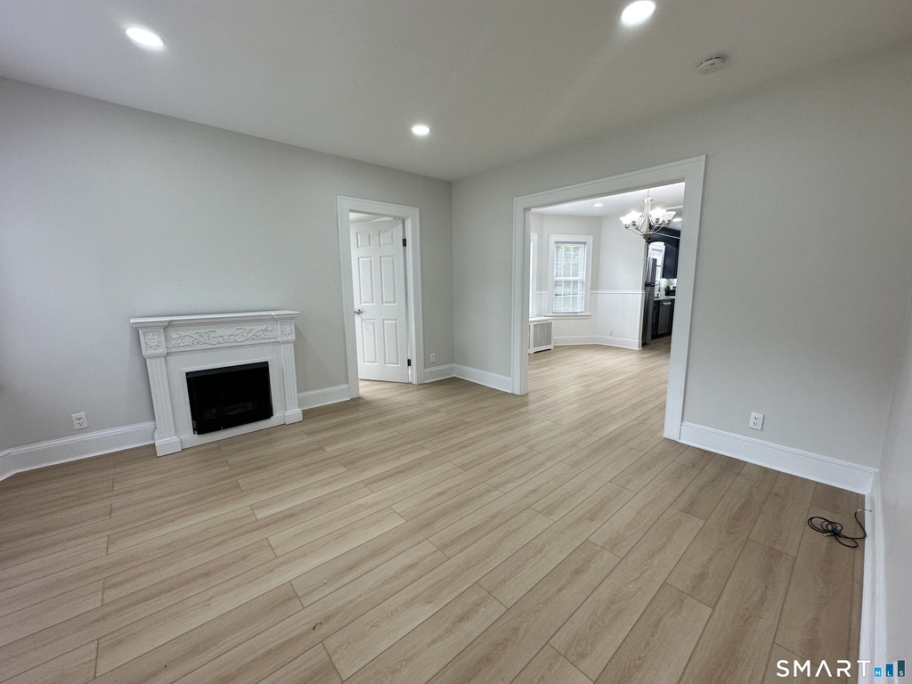 332 Robbins Street - Photo 6