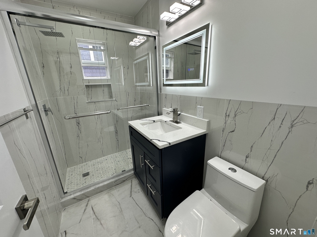 332 Robbins Street - Photo 10