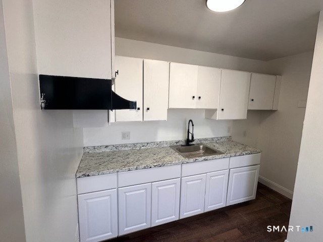 1295 Main Street - Photo 2
