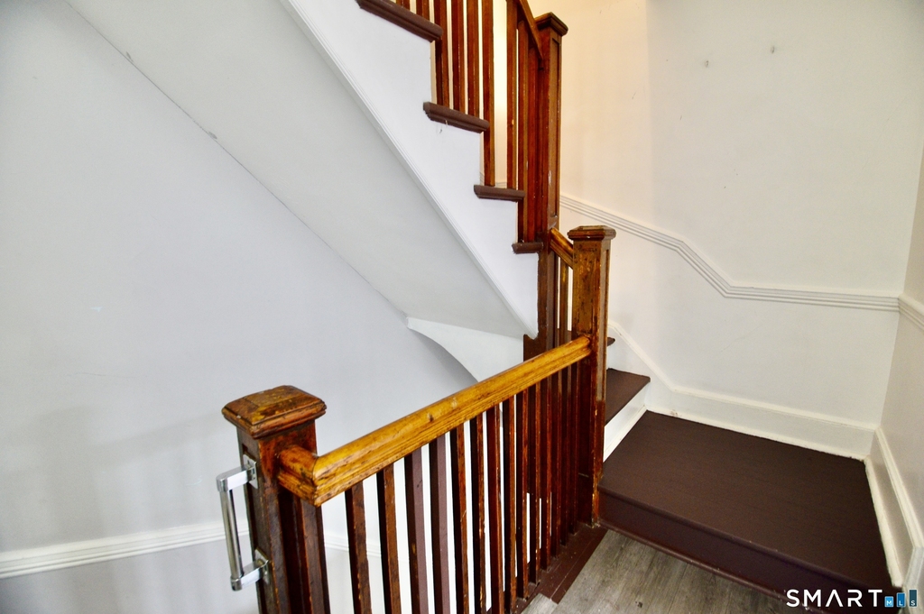 407 East Avenue - Photo 6