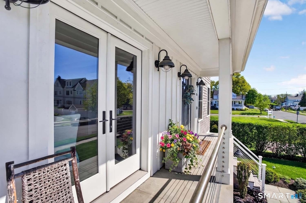 86 Quincy Street - Photo 2