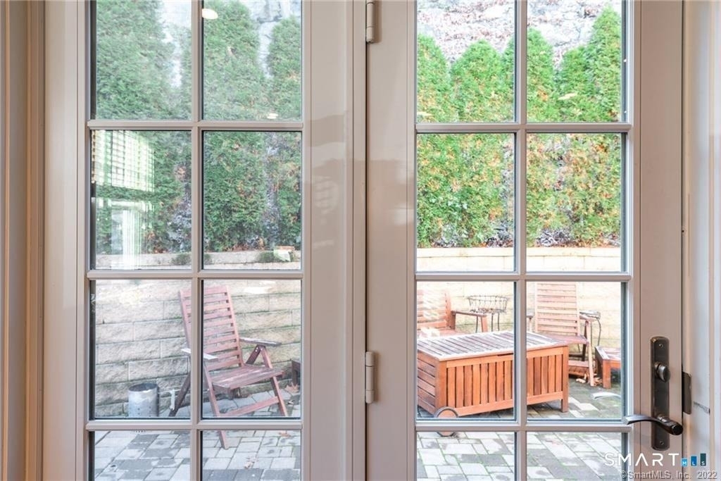 70 Riverdale Avenue - Photo 13
