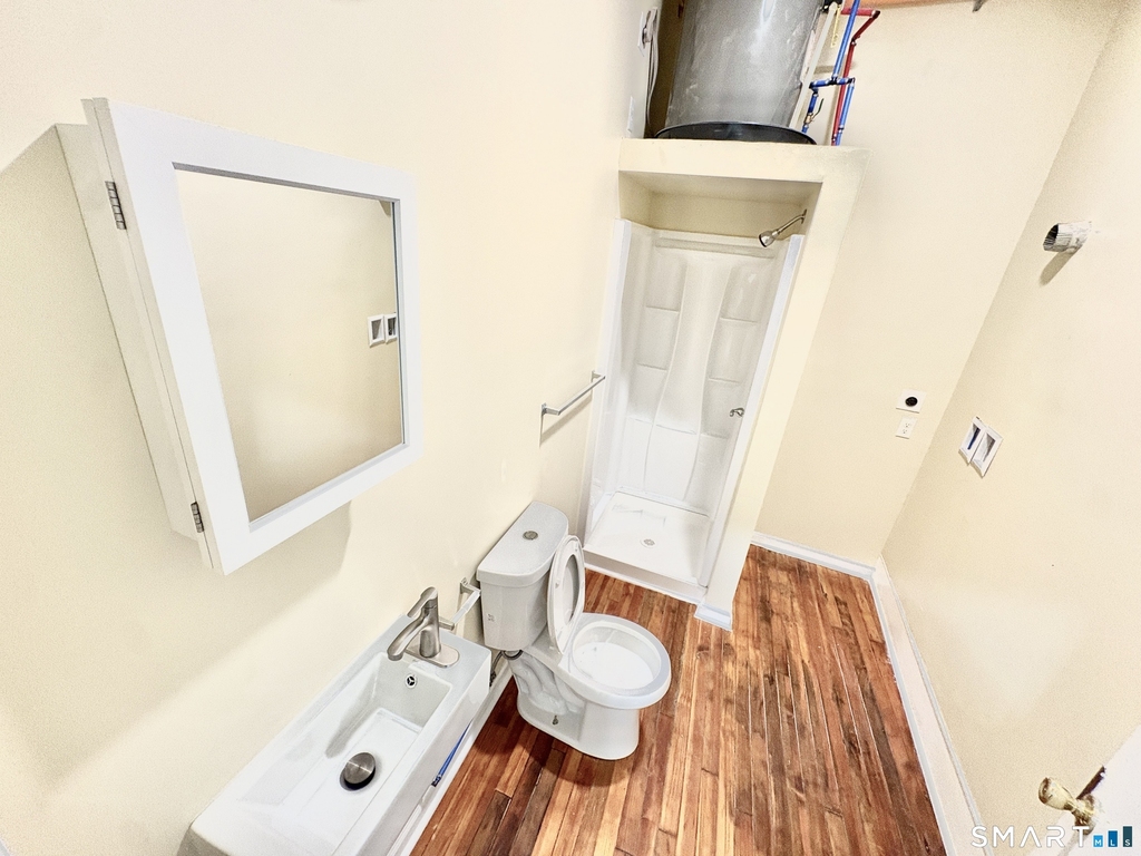 105 Bank Street - Photo 6