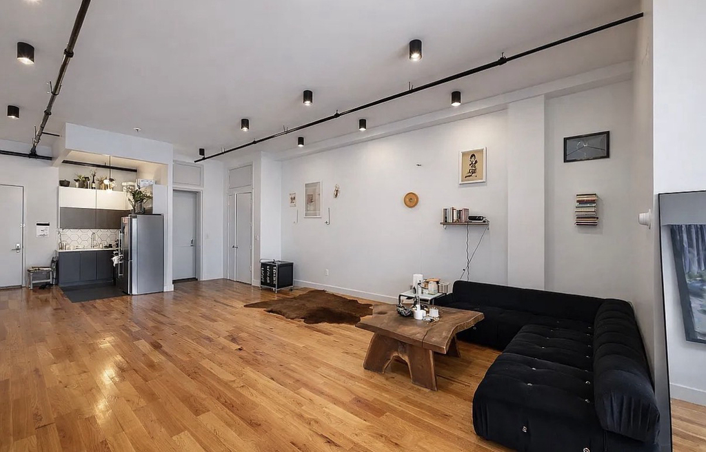 255 Mc Kibbin Street - Photo 4