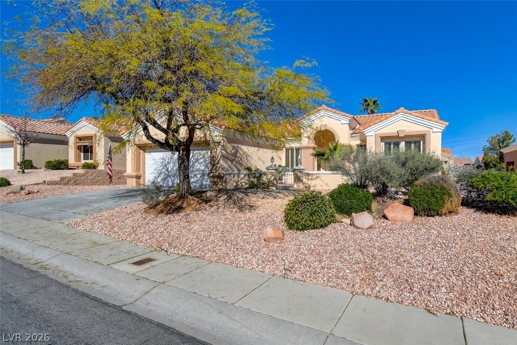10800 Mission Lakes Avenue - Photo 4