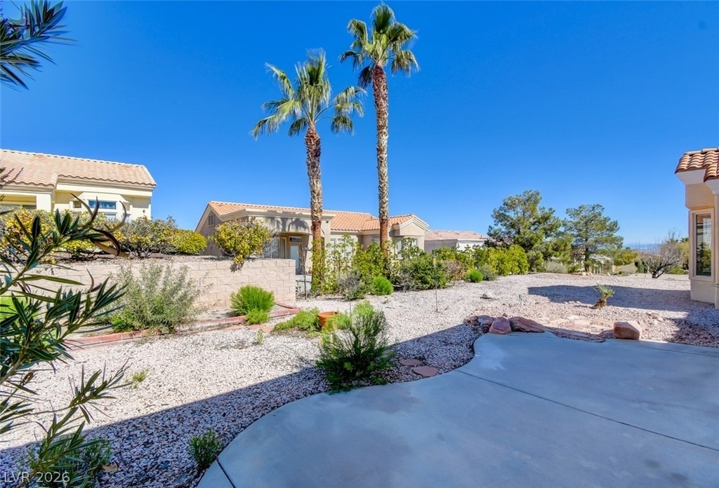 10800 Mission Lakes Avenue - Photo 37