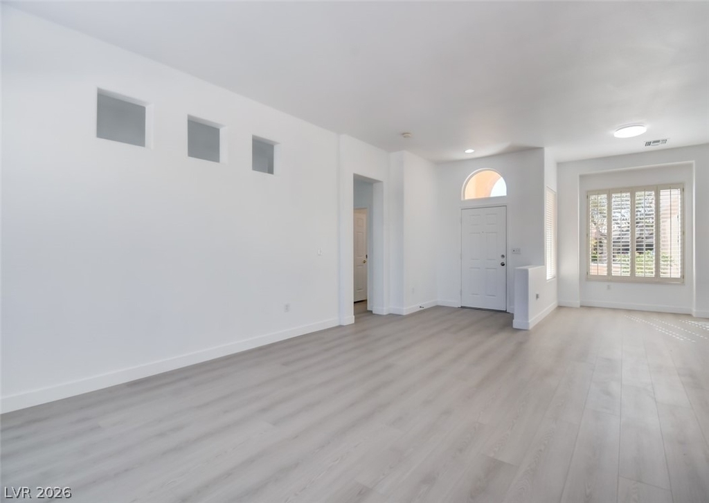 10800 Mission Lakes Avenue - Photo 7