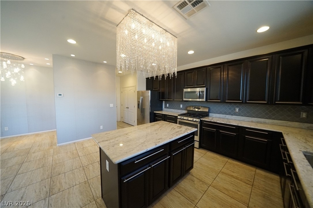 880 Cool Aquamarine Street - Photo 11