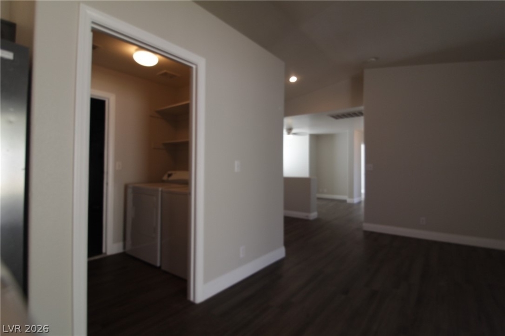 916 Clubview Drive - Photo 11