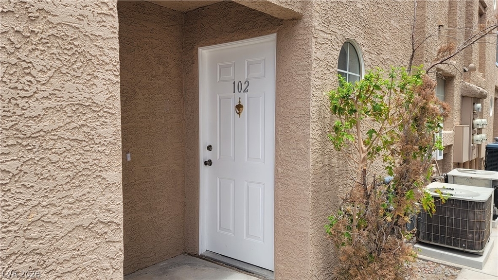 1375 E Hacienda Avenue - Photo 3