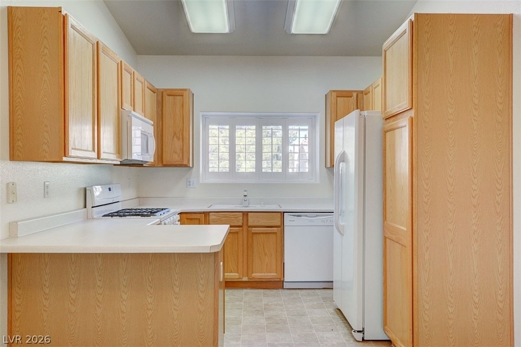 7450 S Eastern Avenue - Photo 8