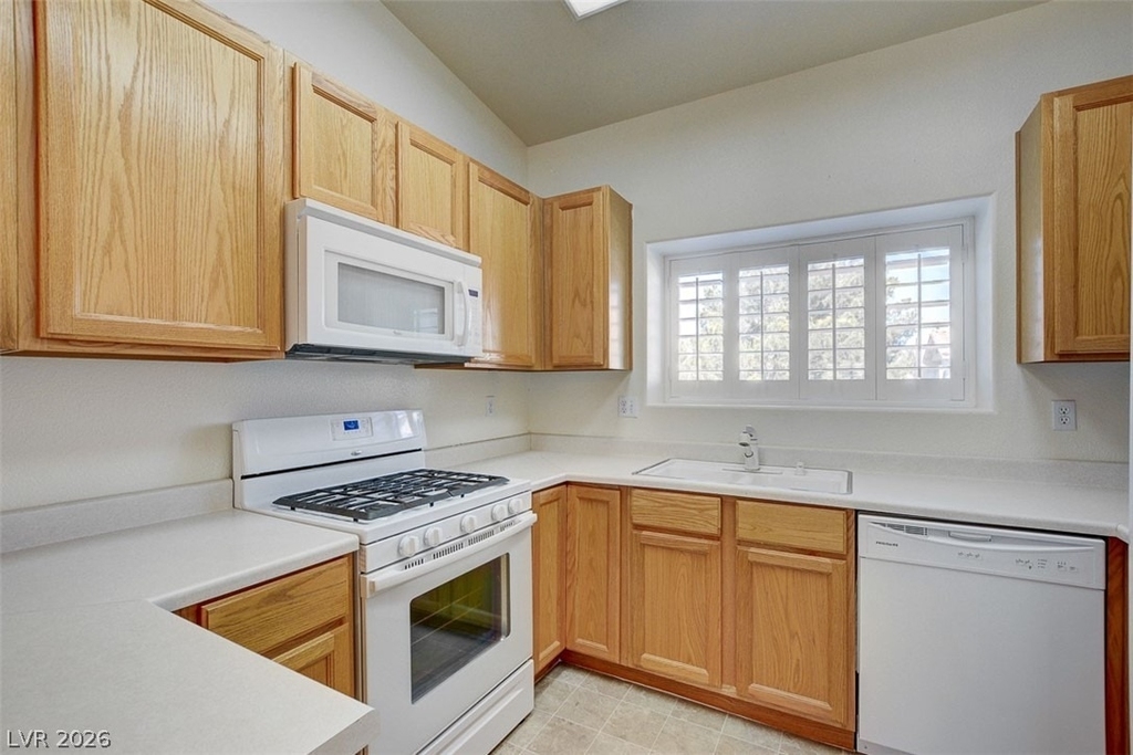 7450 S Eastern Avenue - Photo 9